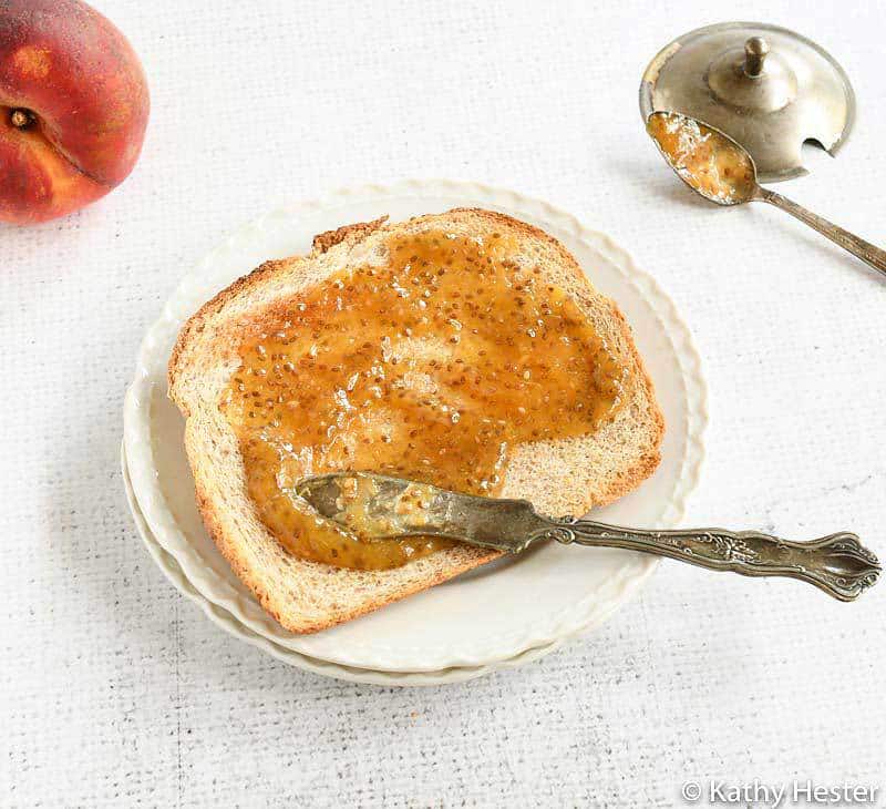 Instant Pot Vanilla Peach Chia Jam 